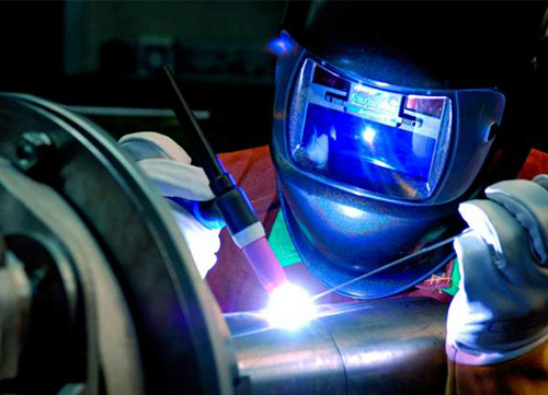 Доступный универсальный электрод для опытных и начинающих сварщиков - АНО-21 Доступный универсальный электрод для опытных и начинающих сварщиков - АНО-21